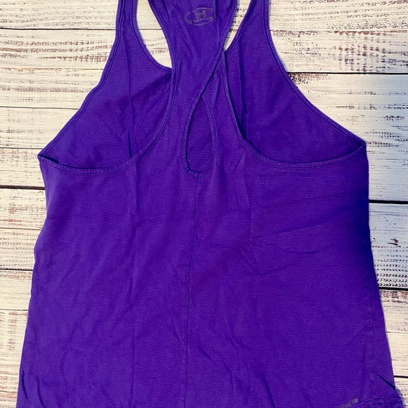 Women's Purple UnderArmour Tank Top - Picture 2 of 3